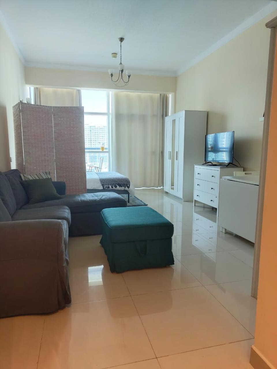Studio In The Heart Of Sports City -Great View & Amenities! Дубай Экстерьер фото